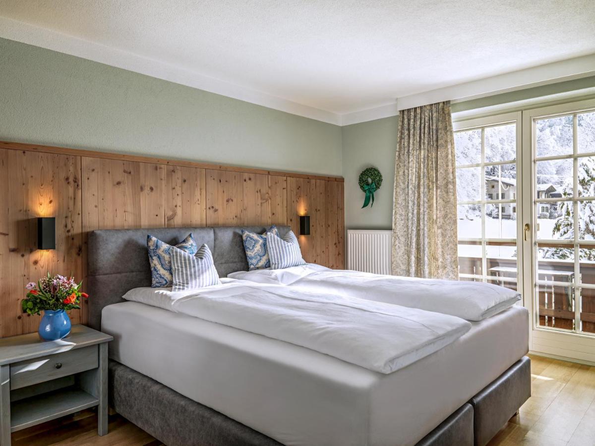 Landgasthof Hotel Linde ชตุมม์ ภายนอก รูปภาพ