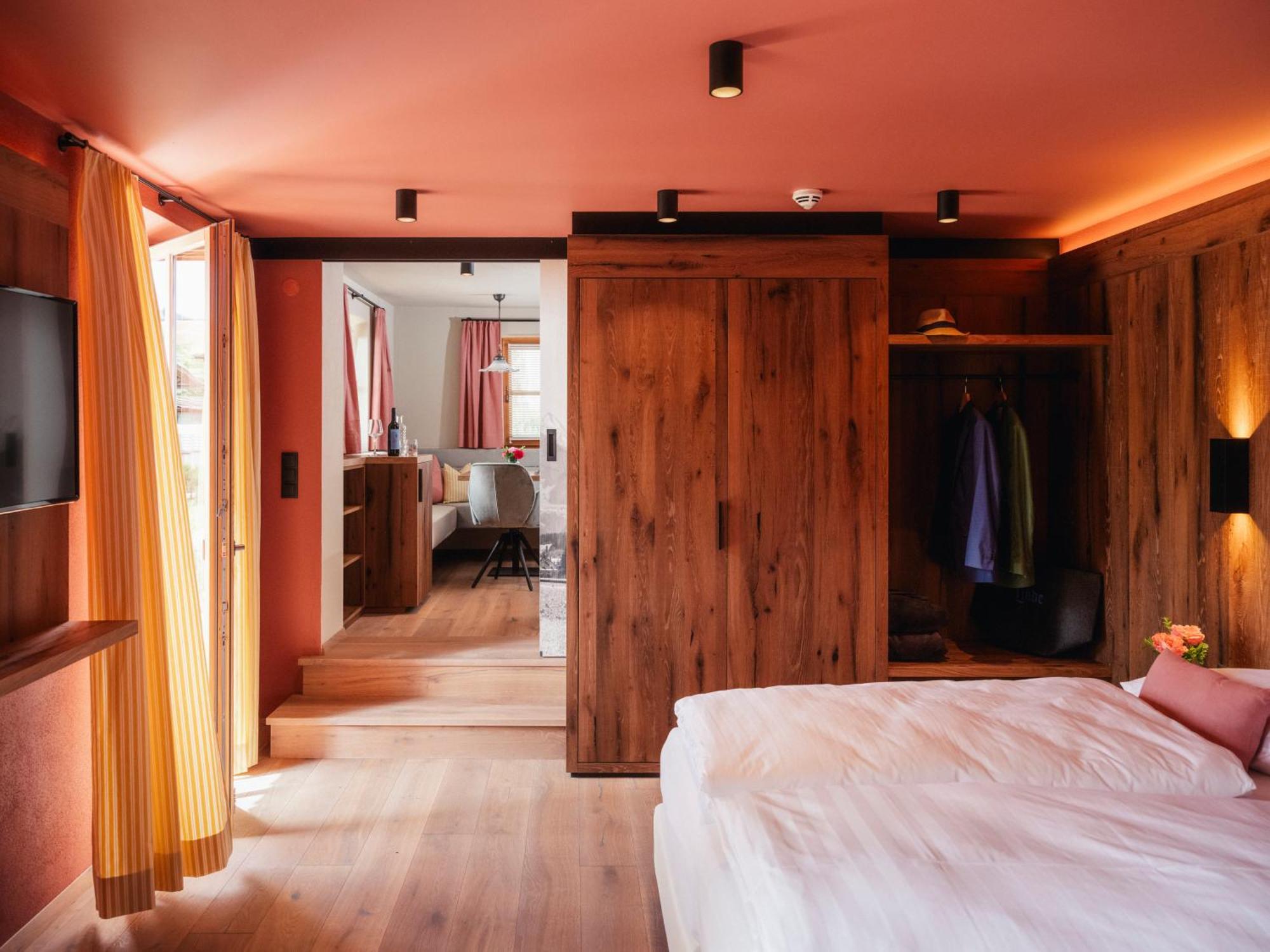Landgasthof Hotel Linde ชตุมม์ ภายนอก รูปภาพ