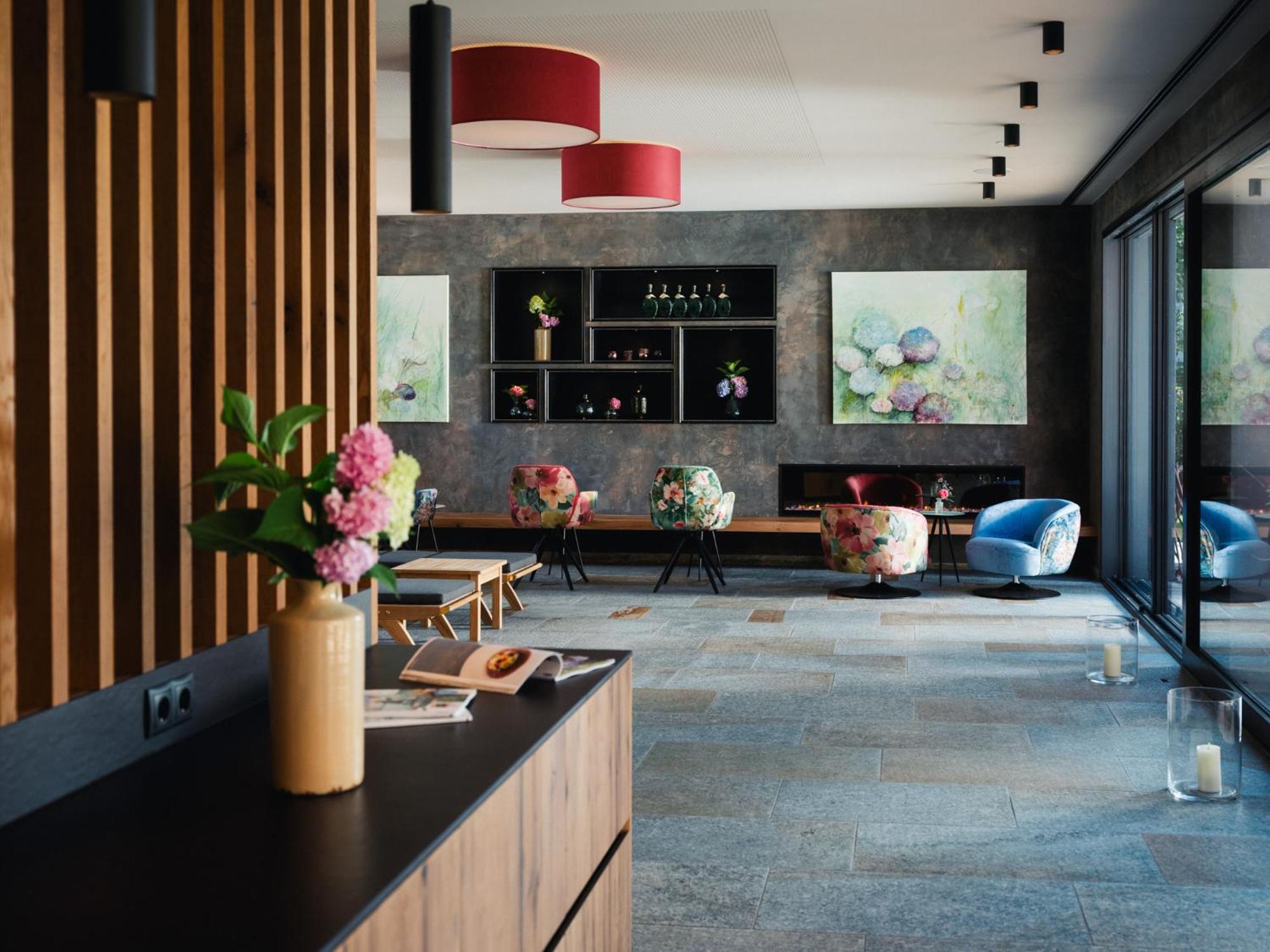 Landgasthof Hotel Linde ชตุมม์ ภายนอก รูปภาพ